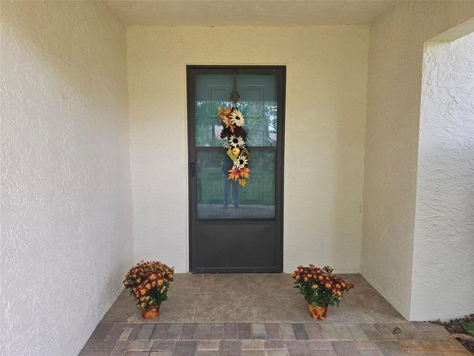 Active With Contract: $209,900 (3 beds, 2 baths, 1657 Square Feet)