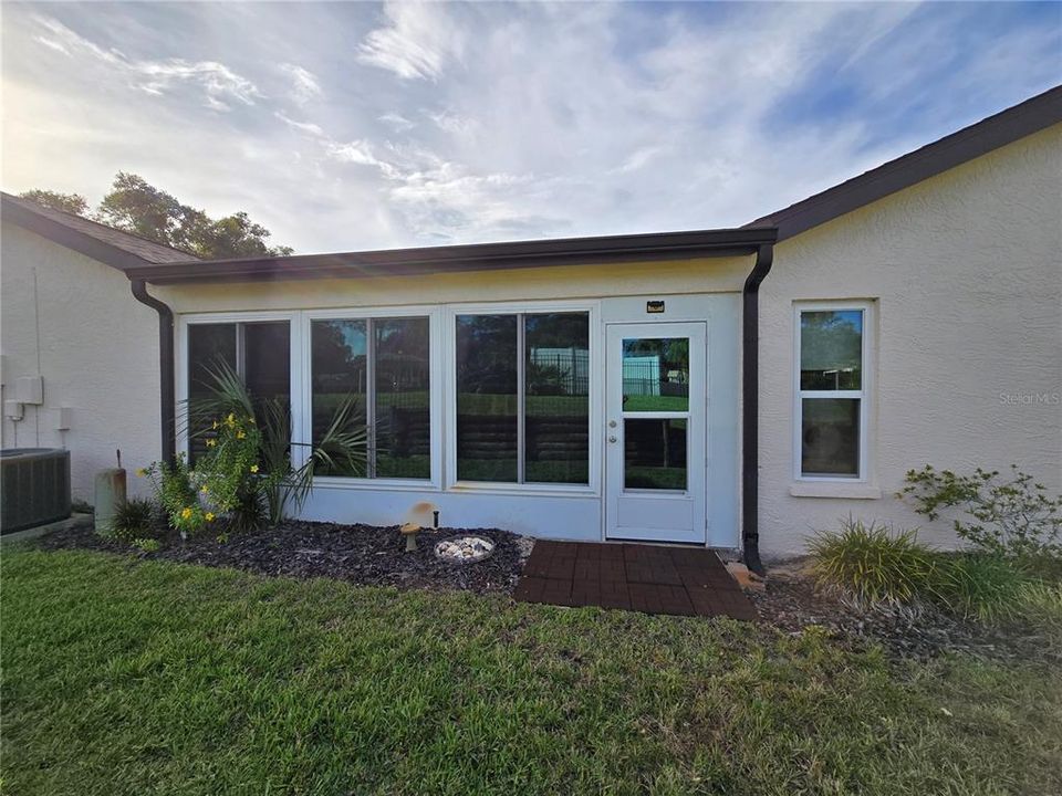 Active With Contract: $209,900 (3 beds, 2 baths, 1657 Square Feet)