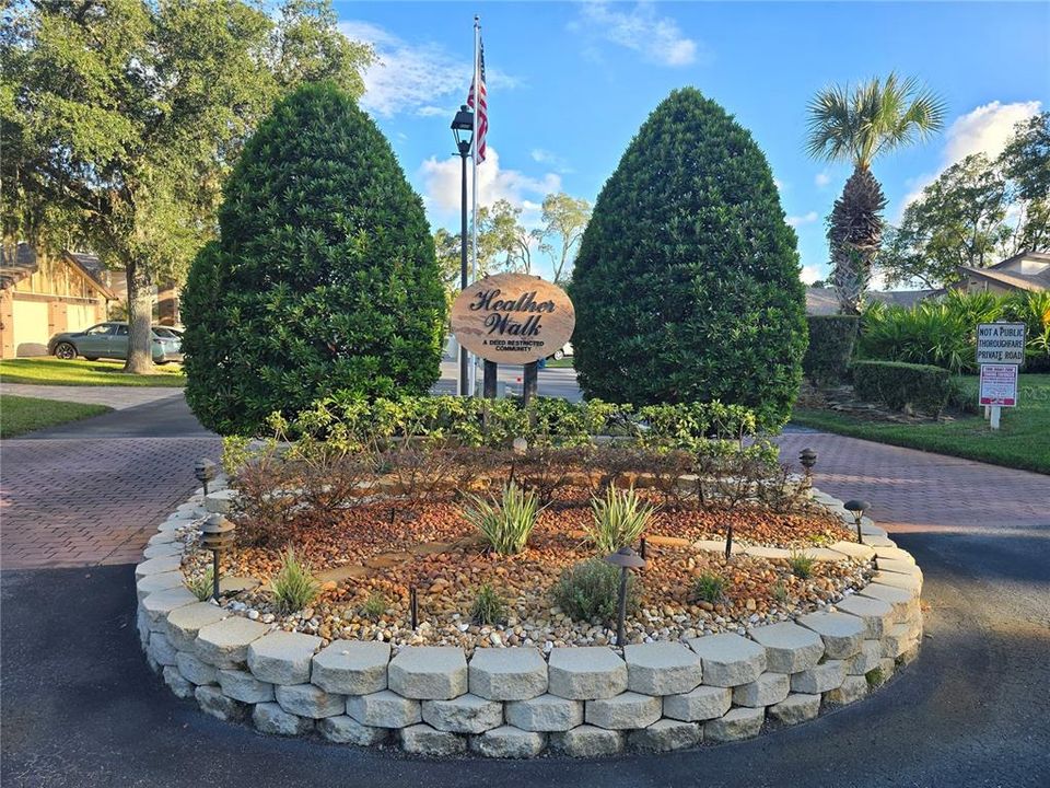 Active With Contract: $209,900 (3 beds, 2 baths, 1657 Square Feet)