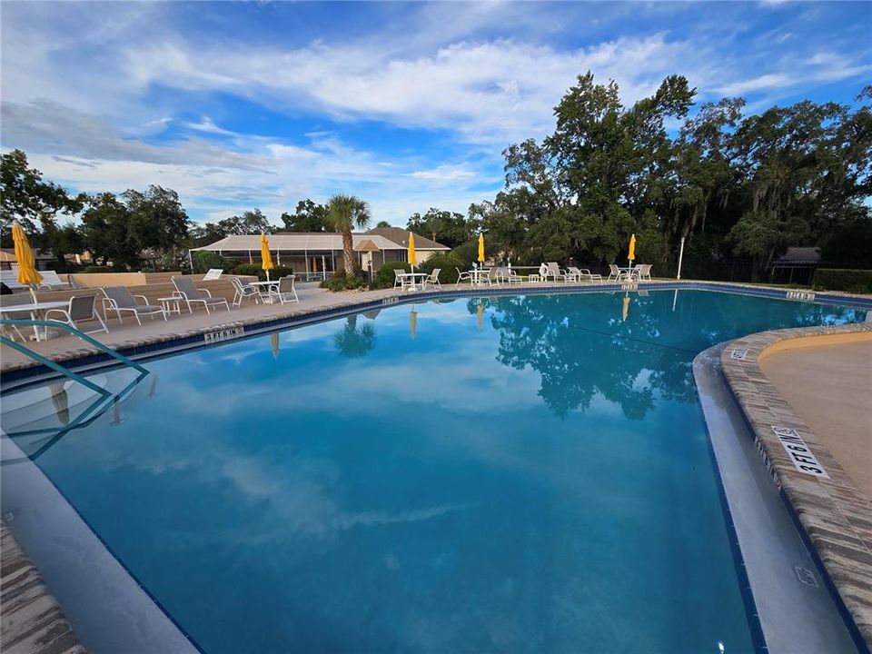 Active With Contract: $209,900 (3 beds, 2 baths, 1657 Square Feet)