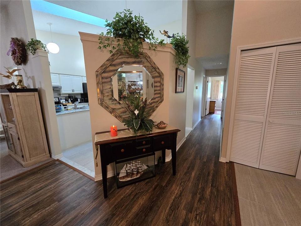 Active With Contract: $209,900 (3 beds, 2 baths, 1657 Square Feet)