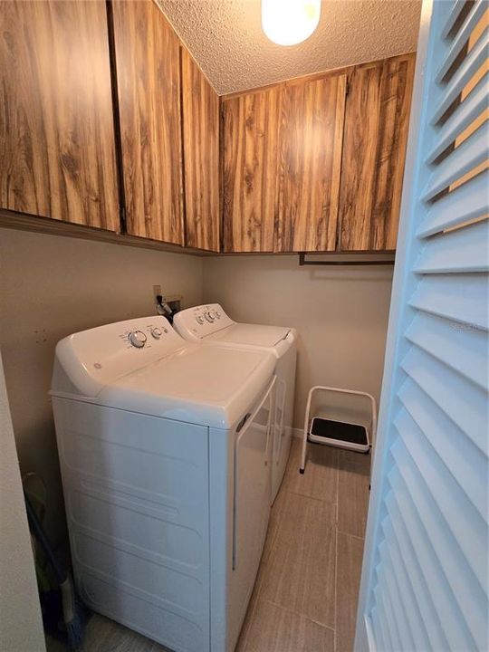 Active With Contract: $209,900 (3 beds, 2 baths, 1657 Square Feet)