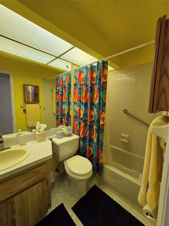 Active With Contract: $209,900 (3 beds, 2 baths, 1657 Square Feet)