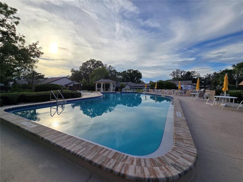 Active With Contract: $209,900 (3 beds, 2 baths, 1657 Square Feet)