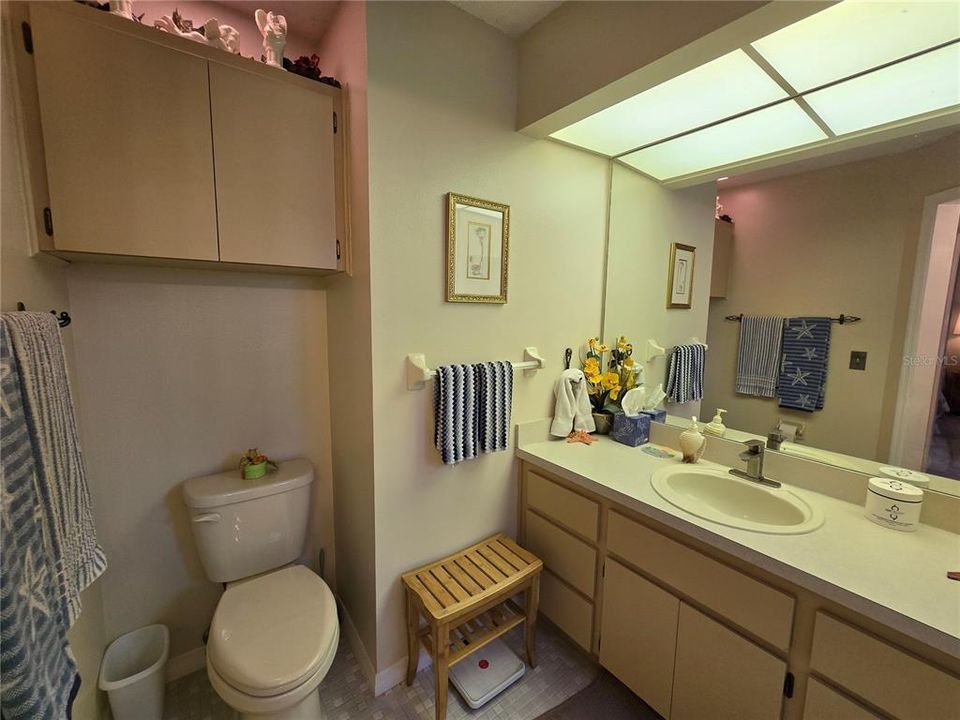 Active With Contract: $209,900 (3 beds, 2 baths, 1657 Square Feet)