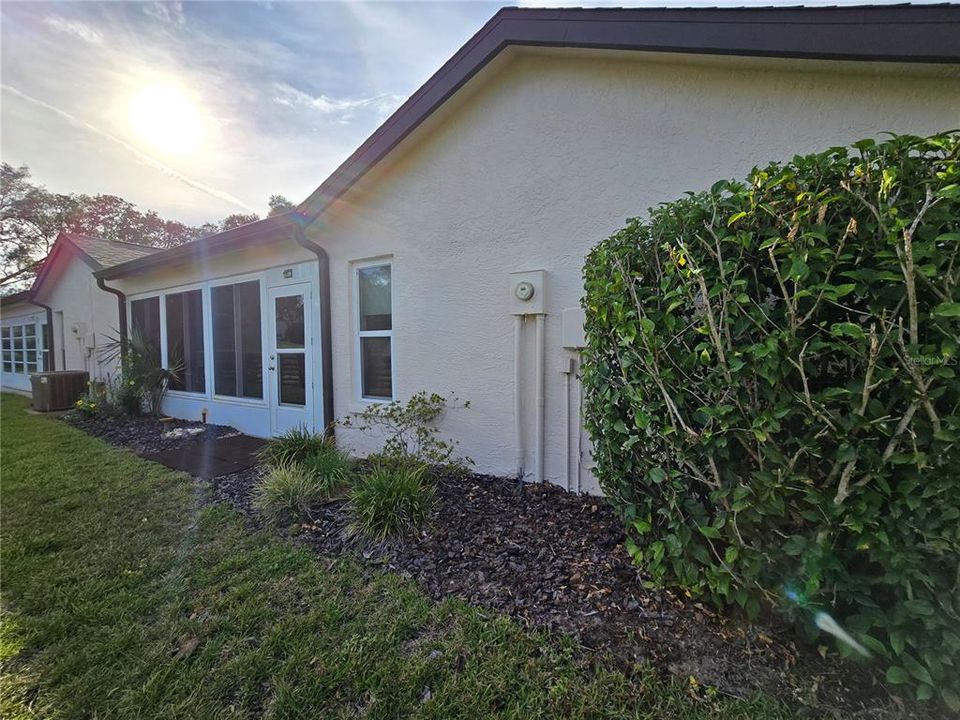 Active With Contract: $209,900 (3 beds, 2 baths, 1657 Square Feet)