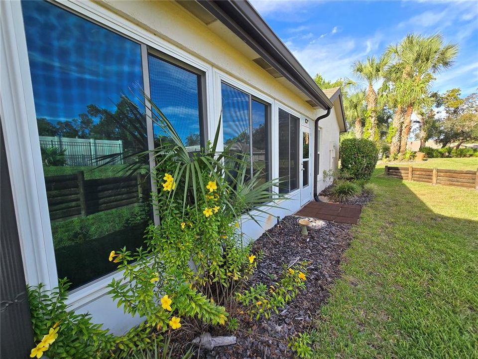 Active With Contract: $209,900 (3 beds, 2 baths, 1657 Square Feet)