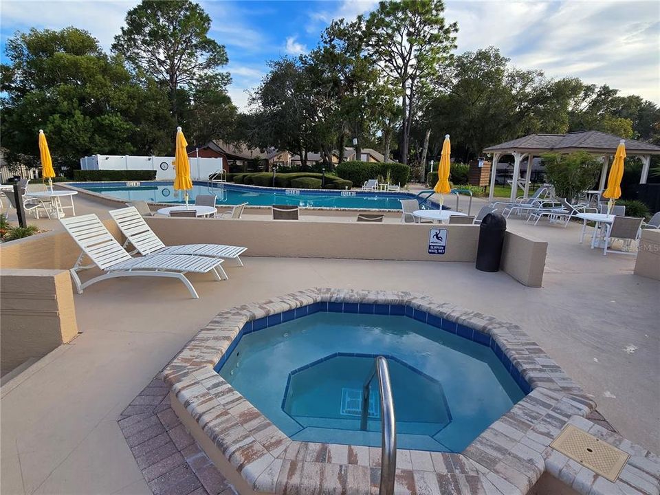 Active With Contract: $209,900 (3 beds, 2 baths, 1657 Square Feet)