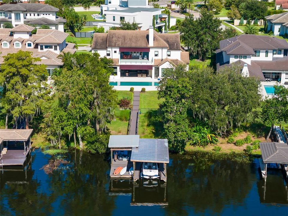 For Sale: $3,600,000 (5 beds, 6 baths, 5501 Square Feet)