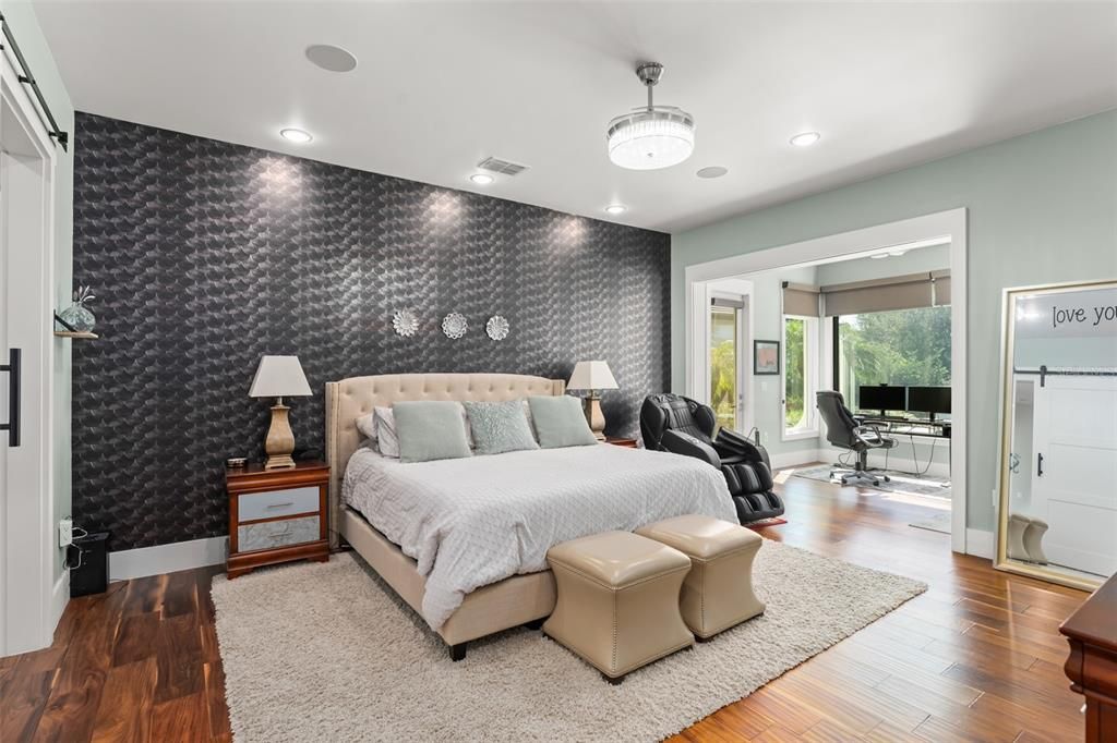 For Sale: $3,600,000 (5 beds, 6 baths, 5501 Square Feet)