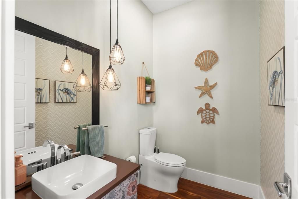 For Sale: $3,600,000 (5 beds, 6 baths, 5501 Square Feet)