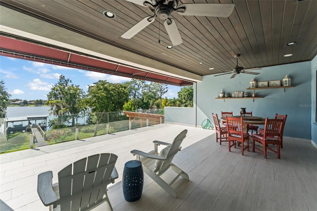 For Sale: $3,600,000 (5 beds, 6 baths, 5501 Square Feet)