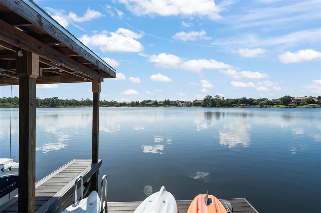 For Sale: $3,600,000 (5 beds, 6 baths, 5501 Square Feet)