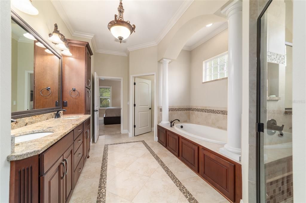 For Sale: $809,900 (4 beds, 3 baths, 2909 Square Feet)