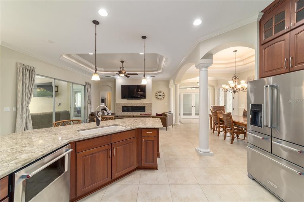 For Sale: $809,900 (4 beds, 3 baths, 2909 Square Feet)