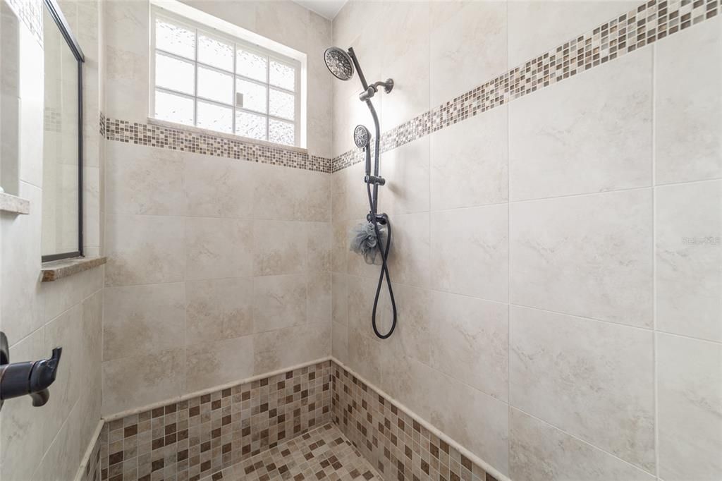 For Sale: $809,900 (4 beds, 3 baths, 2909 Square Feet)