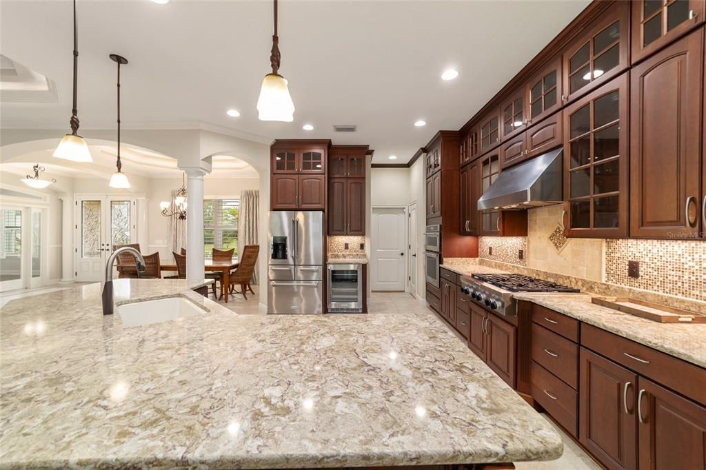 For Sale: $809,900 (4 beds, 3 baths, 2909 Square Feet)