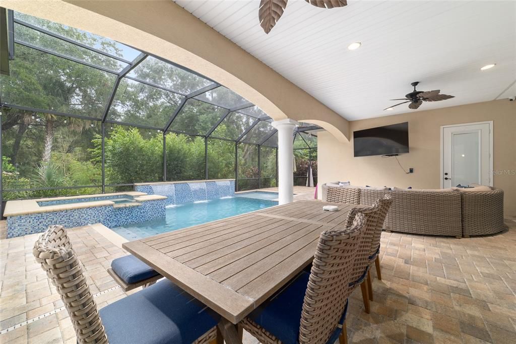 For Sale: $809,900 (4 beds, 3 baths, 2909 Square Feet)