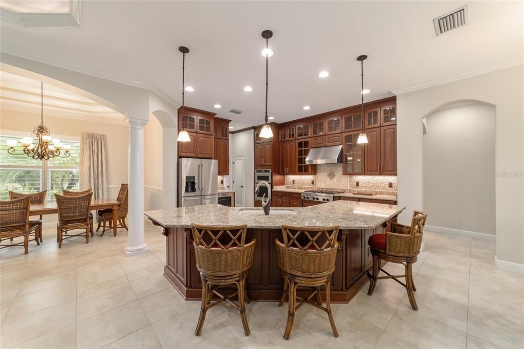 For Sale: $809,900 (4 beds, 3 baths, 2909 Square Feet)