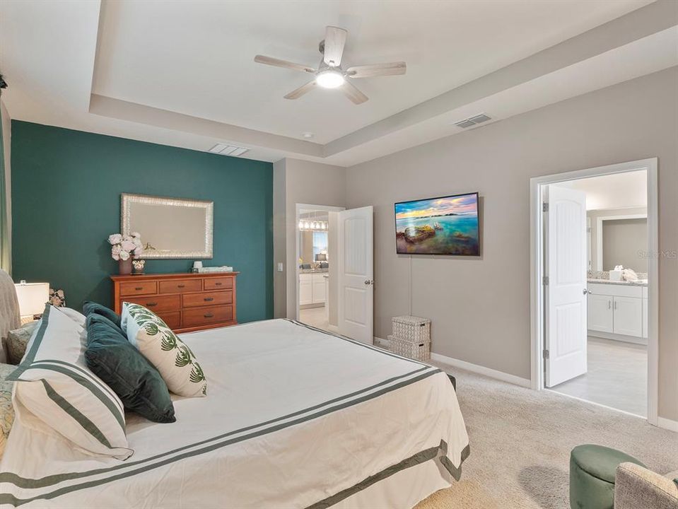 En Venta: $550,000 (4 camas, 3 baños, 2851 Pies cuadrados)