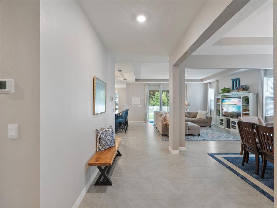 En Venta: $550,000 (4 camas, 3 baños, 2851 Pies cuadrados)