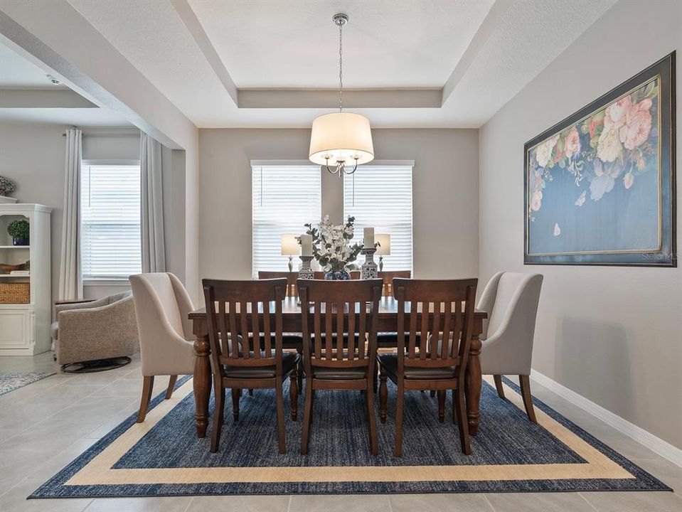 En Venta: $550,000 (4 camas, 3 baños, 2851 Pies cuadrados)