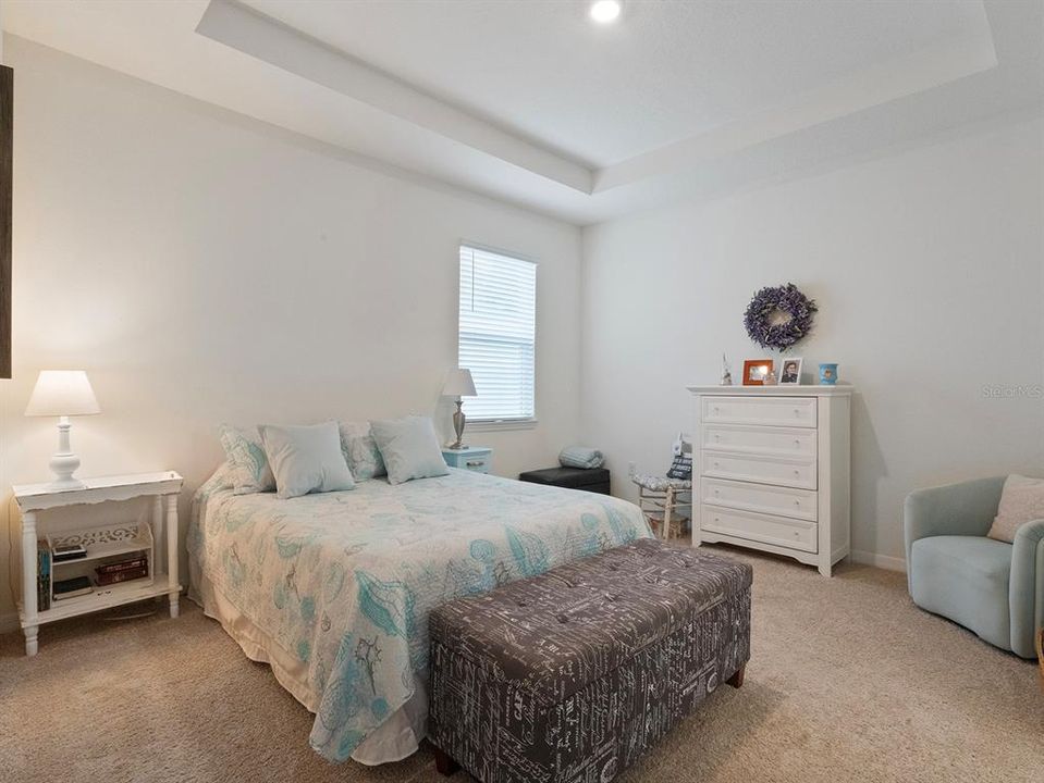 En Venta: $550,000 (4 camas, 3 baños, 2851 Pies cuadrados)