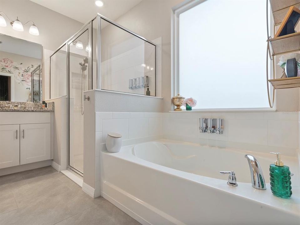 En Venta: $550,000 (4 camas, 3 baños, 2851 Pies cuadrados)