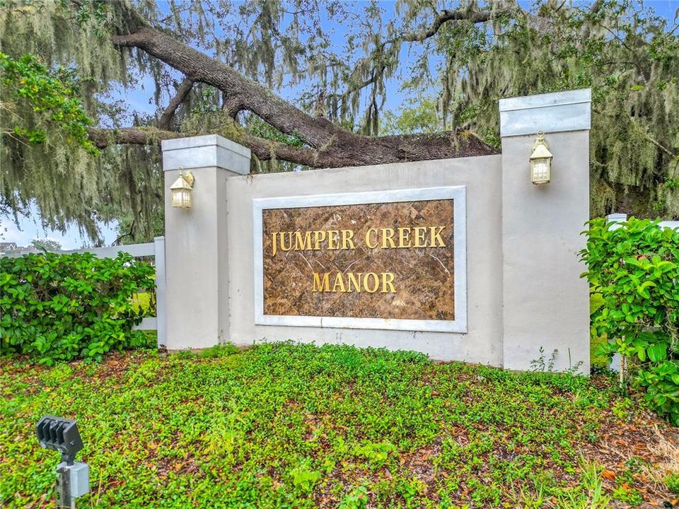 Active With Contract: $230,000 (3 beds, 2 baths, 1542 Square Feet)