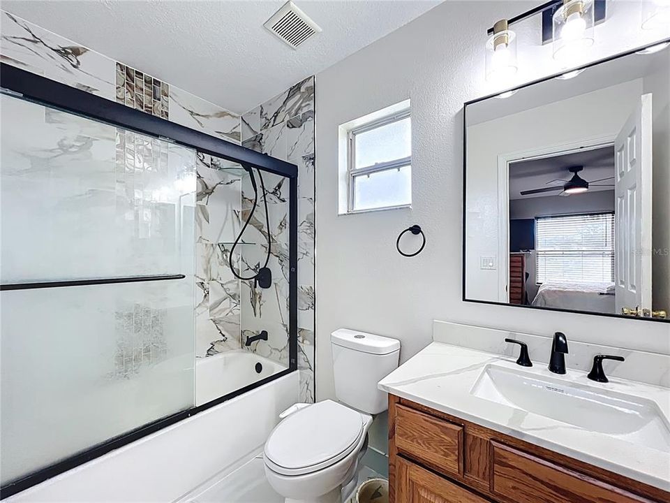 Active With Contract: $230,000 (3 beds, 2 baths, 1542 Square Feet)