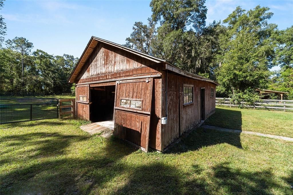 На продажу: $235,000 (3 спален, 2 ванн, 1421 Квадратных фут)