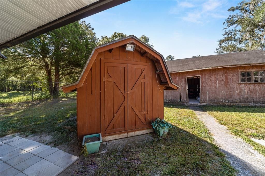 На продажу: $235,000 (3 спален, 2 ванн, 1421 Квадратных фут)