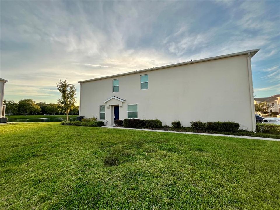 出租: $2,200 (3 贝兹, 2 浴室, 1805 平方英尺)