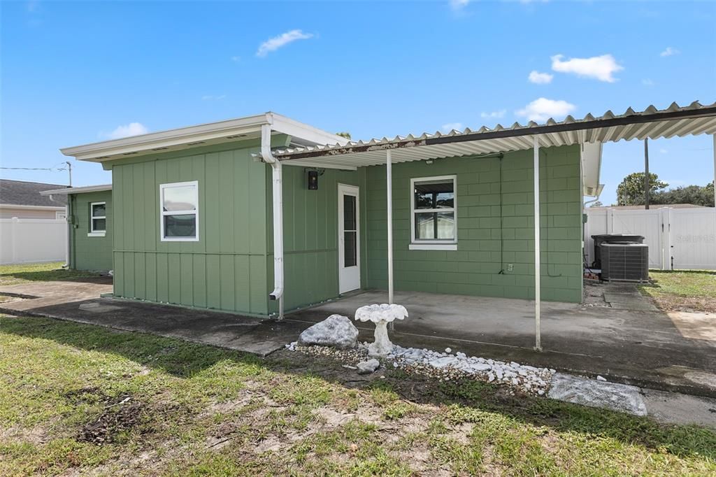 Active With Contract: $225,000 (3 beds, 2 baths, 1170 Square Feet)
