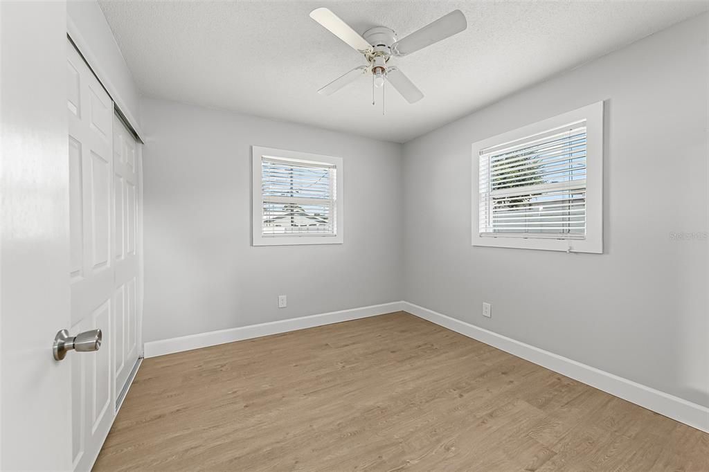 Active With Contract: $225,000 (3 beds, 2 baths, 1170 Square Feet)