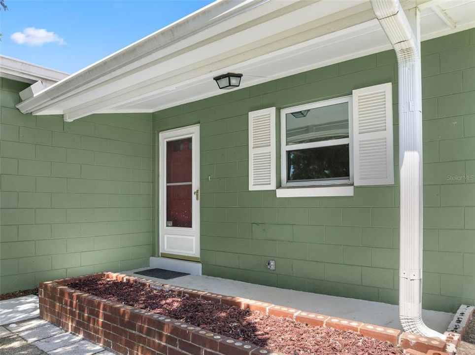 Active With Contract: $225,000 (3 beds, 2 baths, 1170 Square Feet)