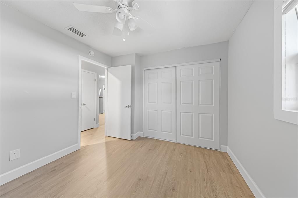 Active With Contract: $225,000 (3 beds, 2 baths, 1170 Square Feet)