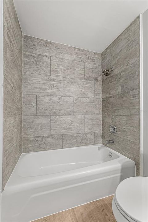 Active With Contract: $225,000 (3 beds, 2 baths, 1170 Square Feet)