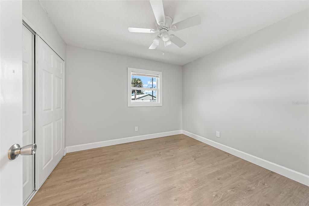 Active With Contract: $225,000 (3 beds, 2 baths, 1170 Square Feet)