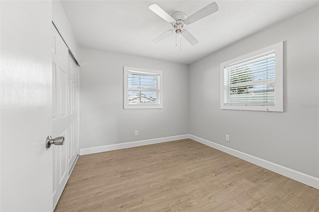 Active With Contract: $225,000 (3 beds, 2 baths, 1170 Square Feet)