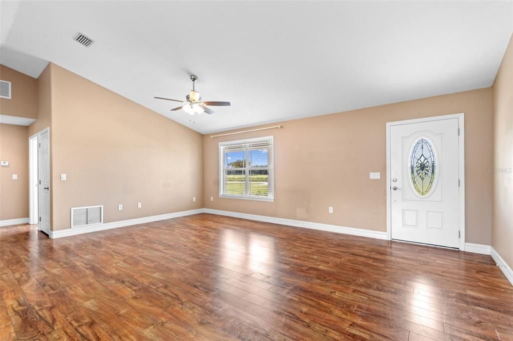 待售: $319,900 (3 贝兹, 2 浴室, 1442 平方英尺)