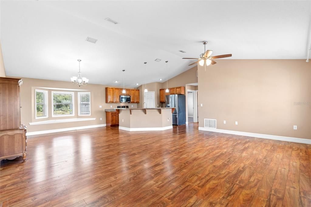 待售: $319,900 (3 贝兹, 2 浴室, 1442 平方英尺)