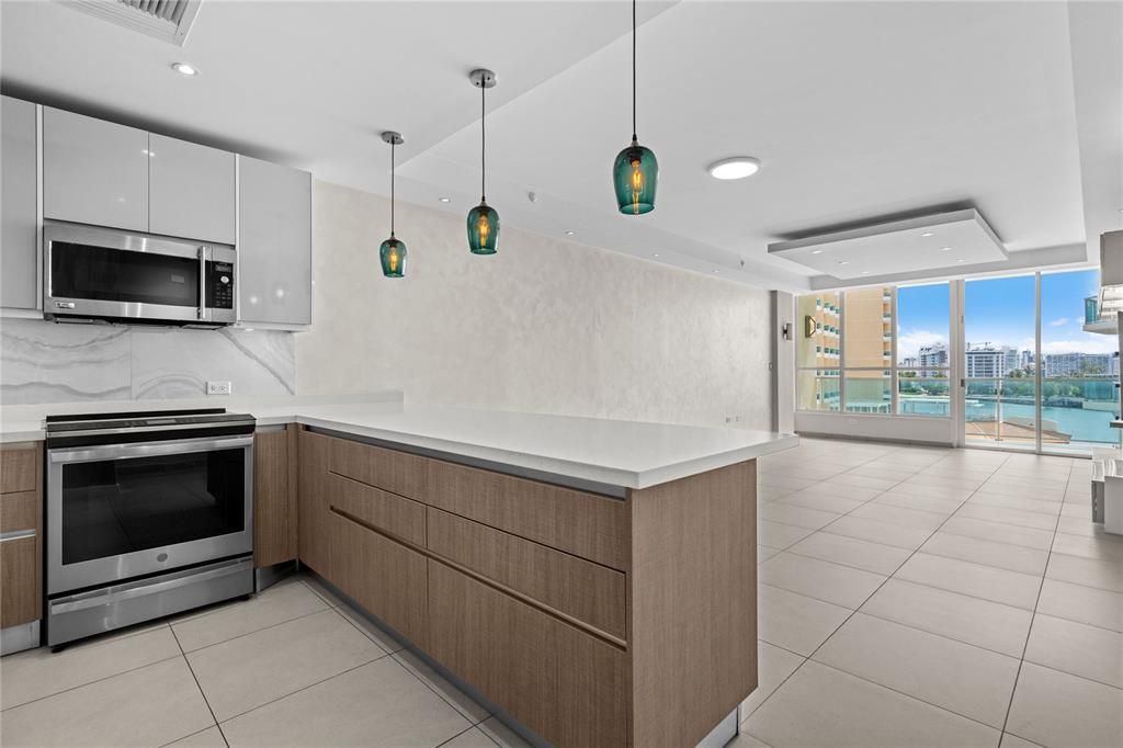 待售: $1,295,000 (2 贝兹, 2 浴室, 1486 平方英尺)