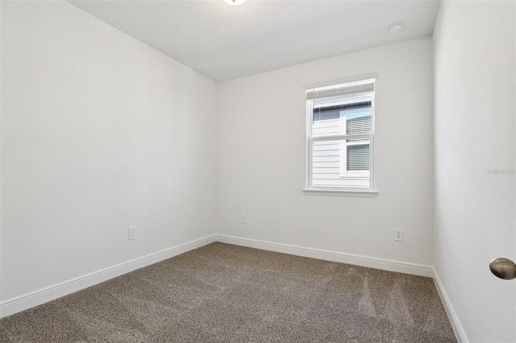 На продажу: $409,064 (4 спален, 2 ванн, 2054 Квадратных фут)