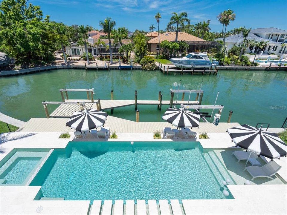 For Sale: $13,700,000 (4 beds, 5 baths, 6880 Square Feet)