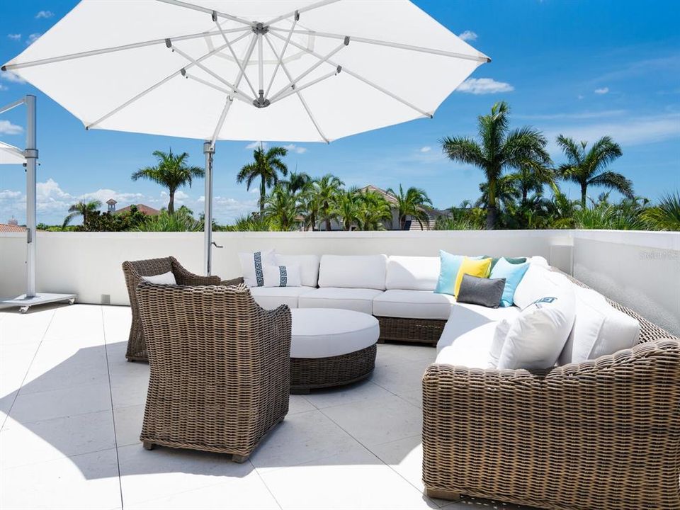 For Sale: $13,700,000 (4 beds, 5 baths, 6880 Square Feet)