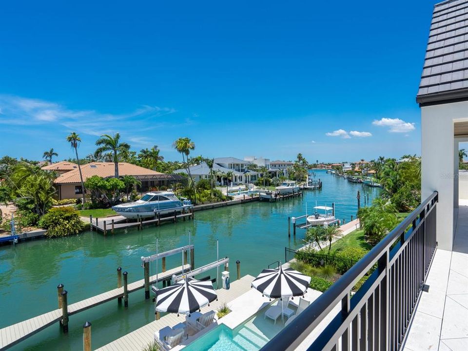 For Sale: $13,700,000 (4 beds, 5 baths, 6880 Square Feet)