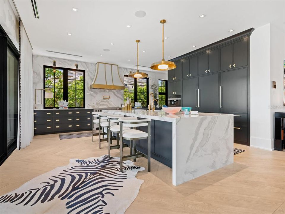 For Sale: $13,700,000 (4 beds, 5 baths, 6880 Square Feet)