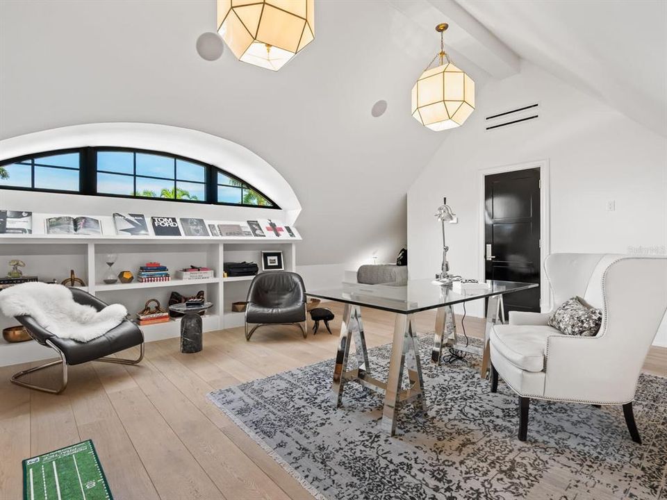 For Sale: $13,700,000 (4 beds, 5 baths, 6880 Square Feet)