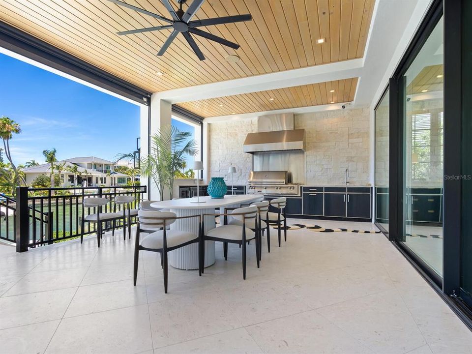 For Sale: $13,700,000 (4 beds, 5 baths, 6880 Square Feet)